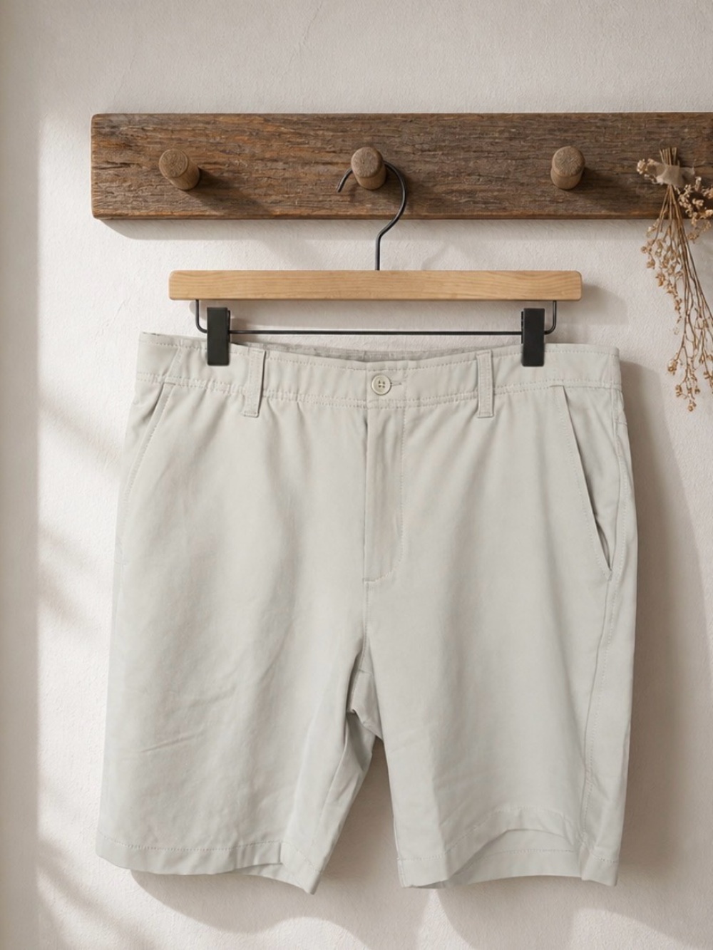 Under Armour Men's Light Beige Performance Shorts